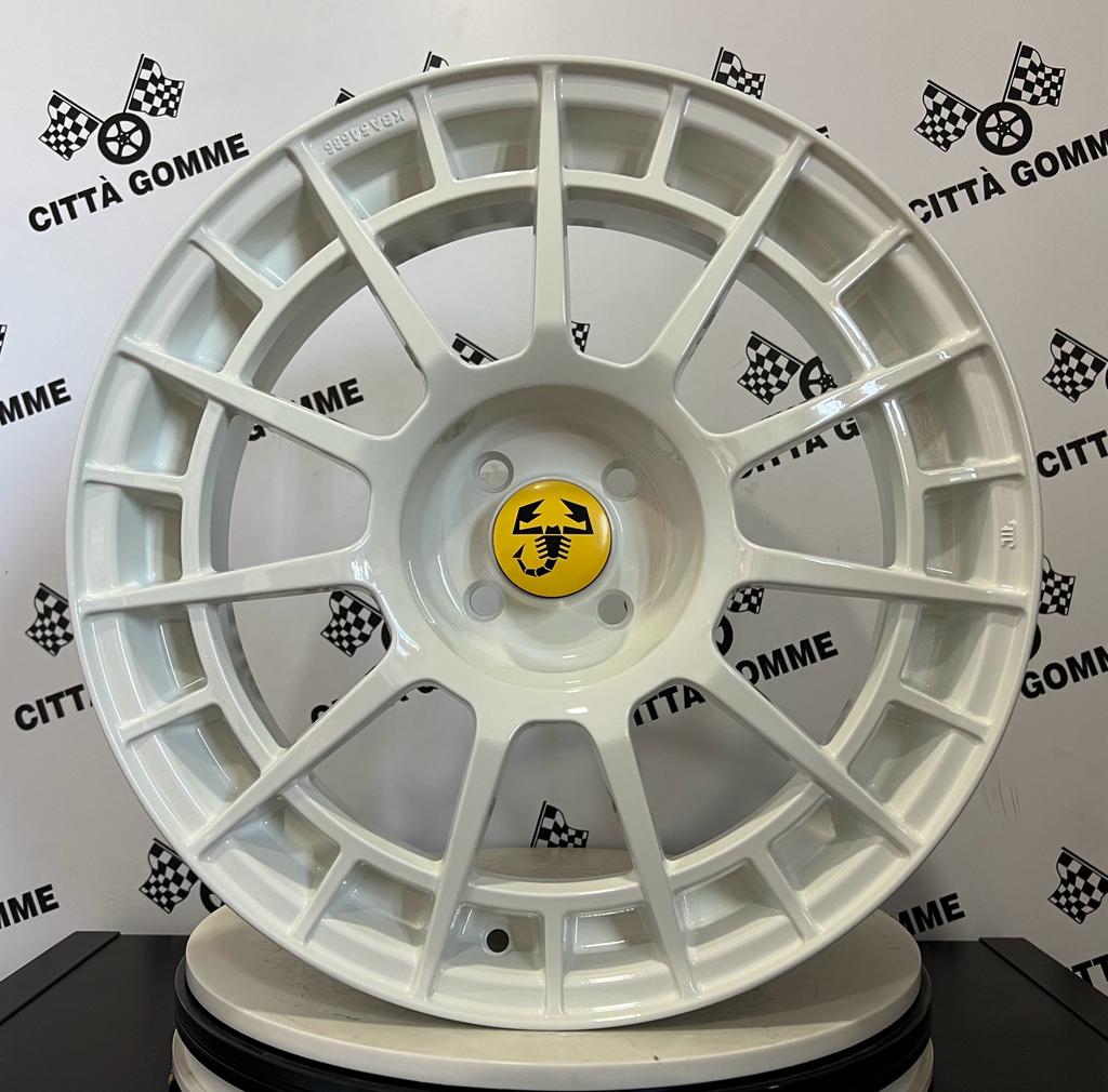 Set da 4 Cerchi in lega NTT per ABARTH GRANDE PUNTO 124 SPIDER (LOGO GIALLO)