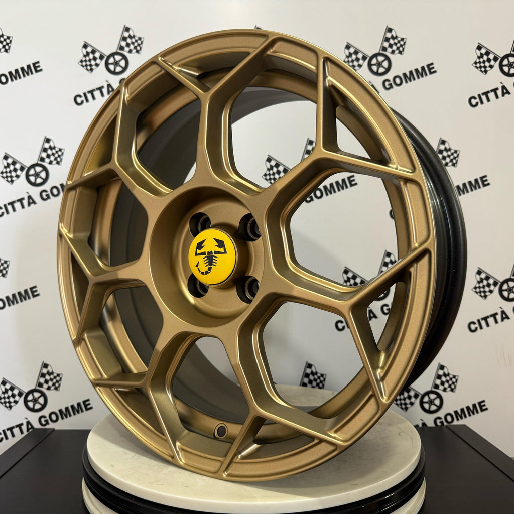Set da 4 Cerchi in lega RACEWAY per Abarth 500 595 SS esseesse (LOGO GIALLO)