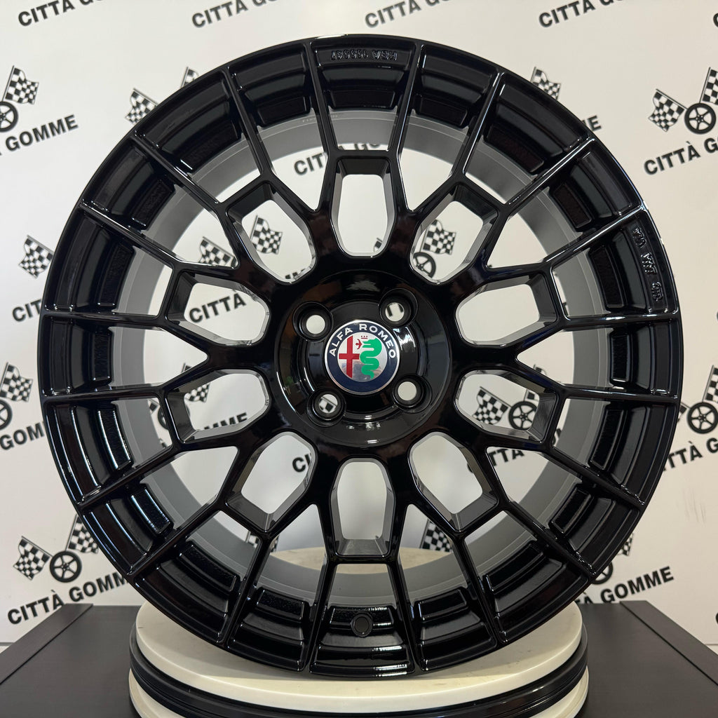 Set da 4 Cerchi in lega APX per ALFA ROMEO MITO
