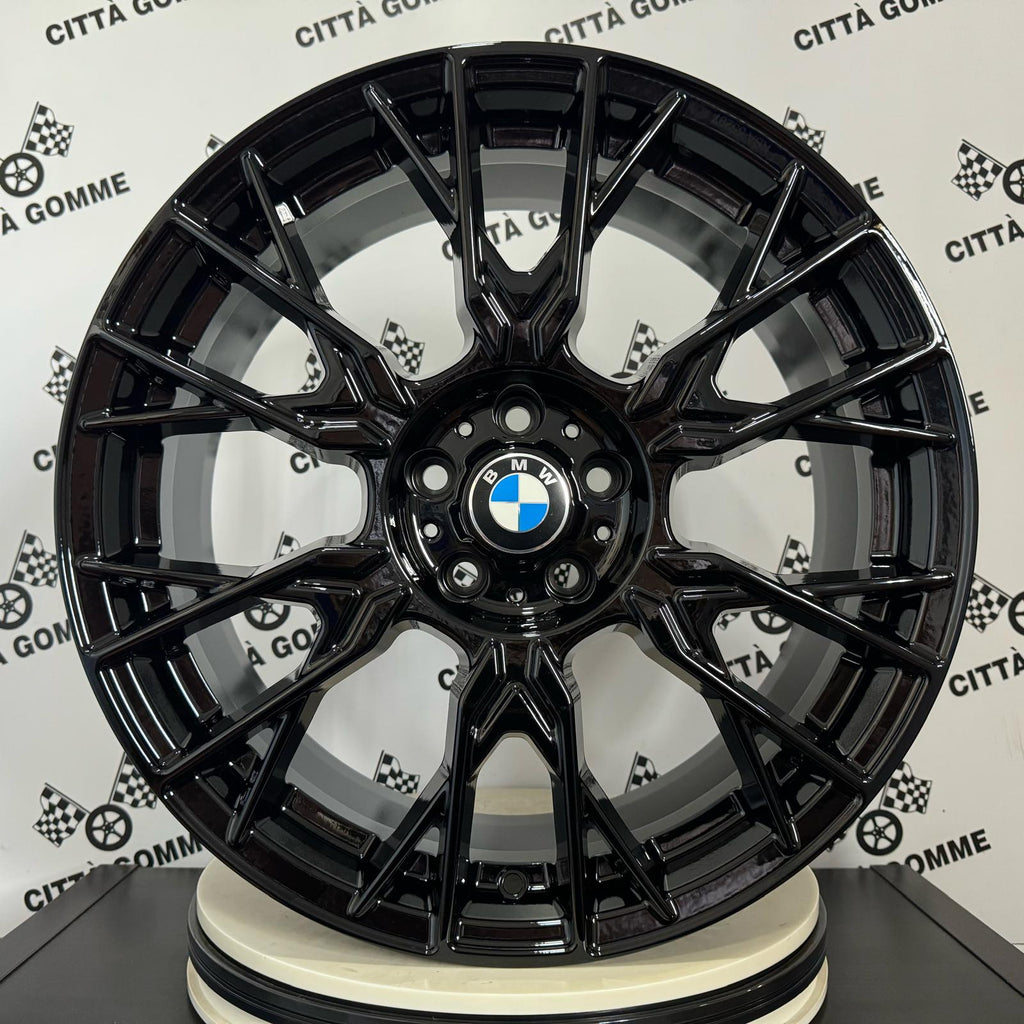 Set 4 Cerchi in lega Fender per BMW X1 2015> X2 X3 X4 Serie 5 2017> Serie 1 2 3 4 5 6 7 8 X5 X6 2019> Serie 2 Active / Gran Tourer