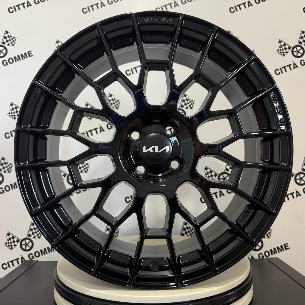 Set da 4 Cerchi in lega APX per KIA RIO STONIC
