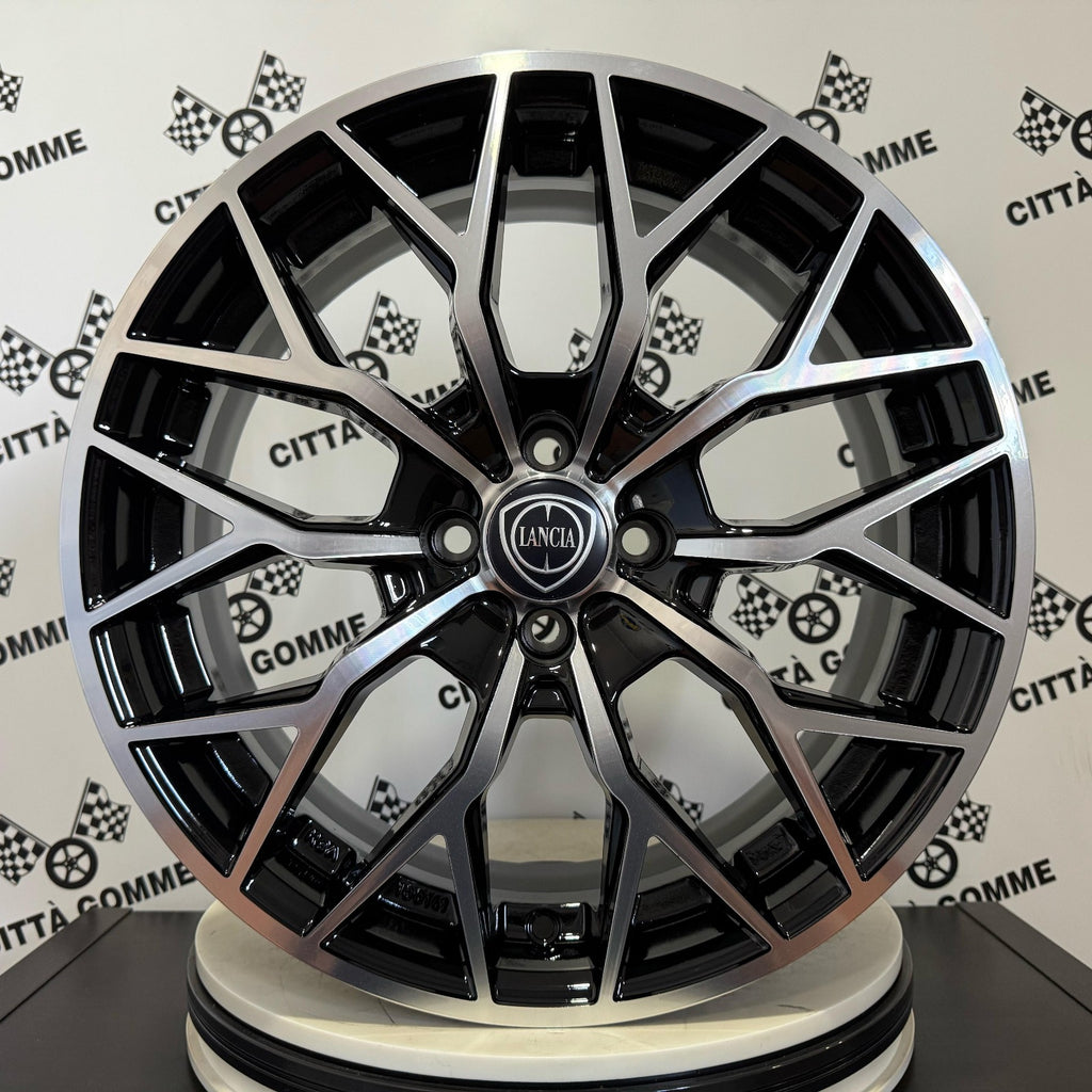 Set da 4 Cerchi in lega VIPERX per Lancia Ypsilon dal 2024