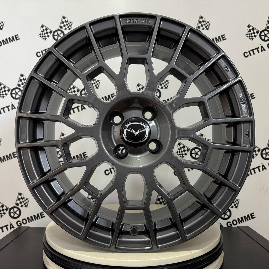 Set da 4 Cerchi in lega APX per MAZDA MX-5 2