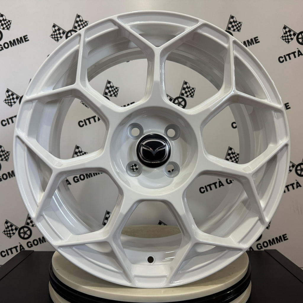 Set da 4 Cerchi in lega RACEWAY per MAZDA MX-5 2 323