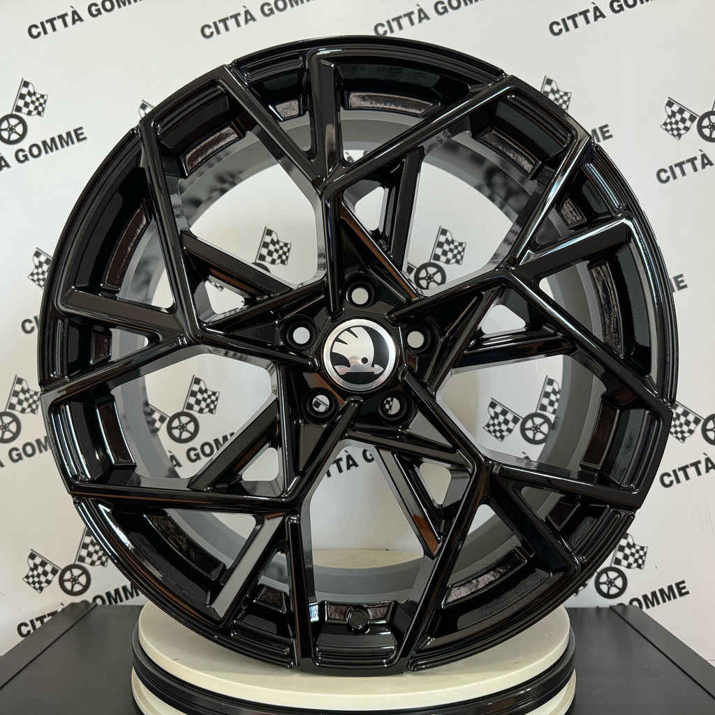 Set 4 Cerchi in lega Cartesio per SKODA FABIA PRAKTIK RAPID ROOMSTER SCALA