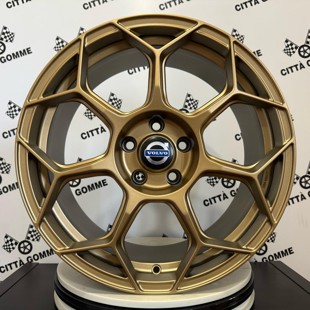 Set 4 Cerchi in lega Raceway per Volvo C30 C70 EX30 S40 S60 V40 V50 V60 V70 S80 XC70