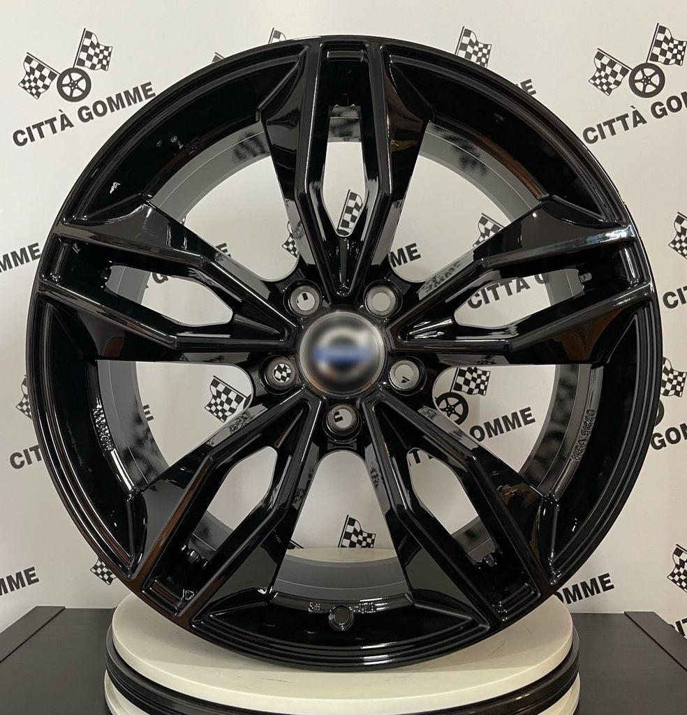 Set da 4 Cerchi in lega Msw71 per Volvo C30 C70 S40 S60 S80 S90 V40 V50 V60 V70 V90 XC40 XC60 XC70