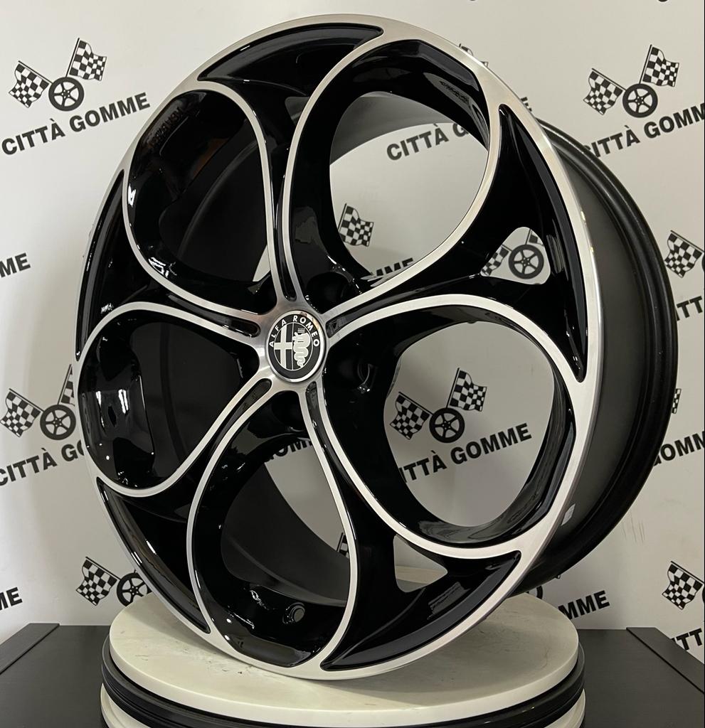 Set da 4 Cerchi in lega Drake per Alfa Romeo Giulietta Giulia 159 Brera Spyder Stelvio Tonale