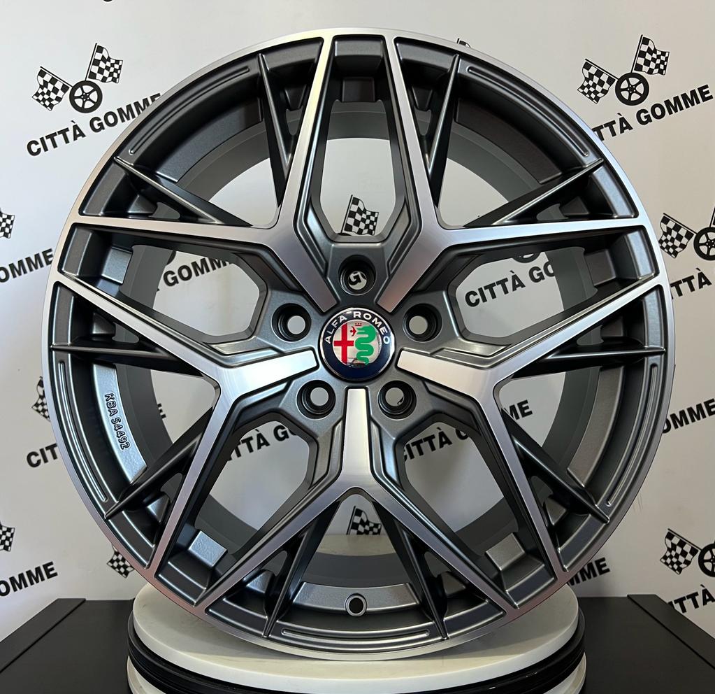 Cerchi in lega Lunica per Alfa Romeo Giulietta Giulia Brera 159 Stelvio Tonale Spyder