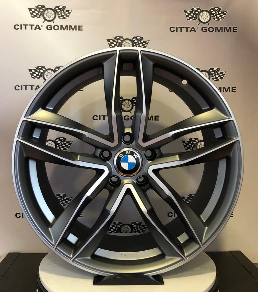 Set da 4 Cerchi in lega AF16 per BMW X1 2015> X2 X3 X4 Serie 5 2017> Serie 1 3 X5 X6 2019> Serie 2 Active / Gran Tourer