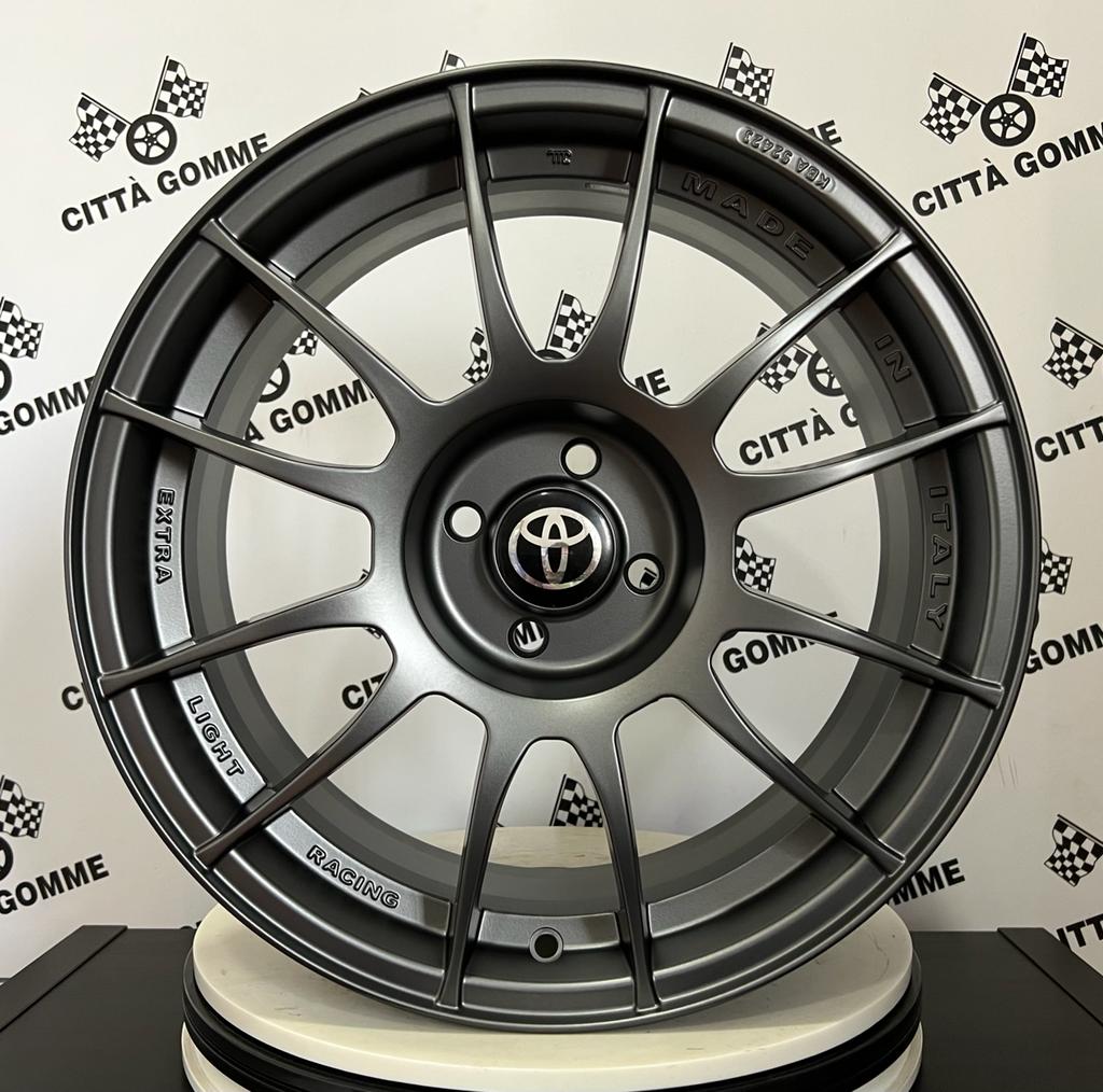 Set da 4 Cerchi in lega Scorpion per Toyota Yaris Aygo Corolla IQ