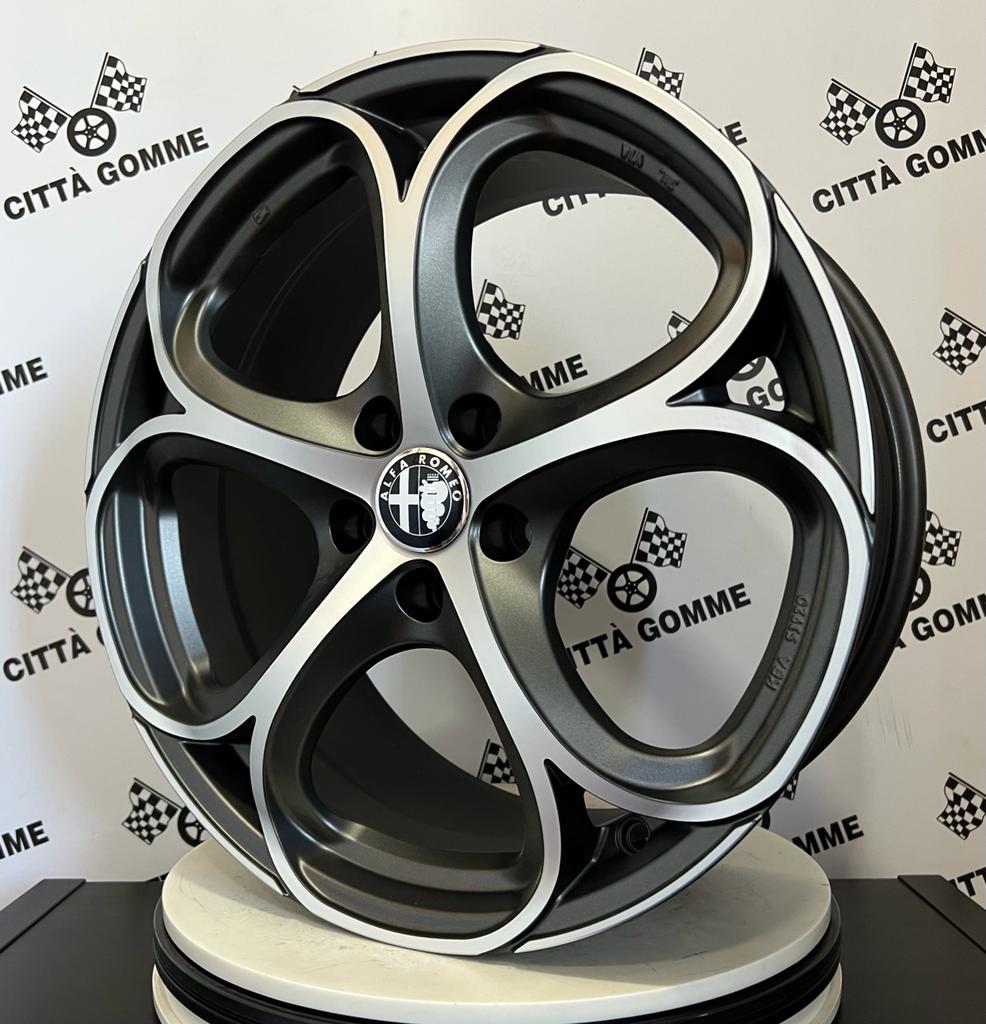 Set da 4 Cerchi in lega Msw82 per Alfa Romeo Giulia Giulietta Stelvio Brera 159 Spyder