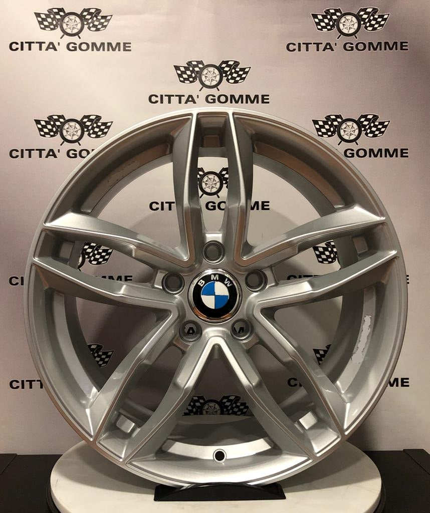 Set da 4 Cerchi in lega AF16 per BMW X1 2015> X2 X3 X4 Serie 5 2017> Serie 1 3 X5 X6 2019> Serie 2 Active / Gran Tourer