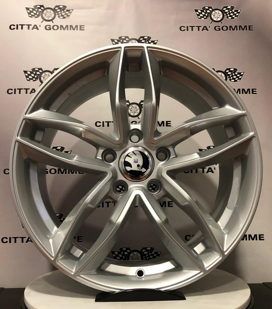 Set da 4 Cerchi in lega AF16 per Skoda Karoq Kodiaq Octavia Superb Yeti Enyaq